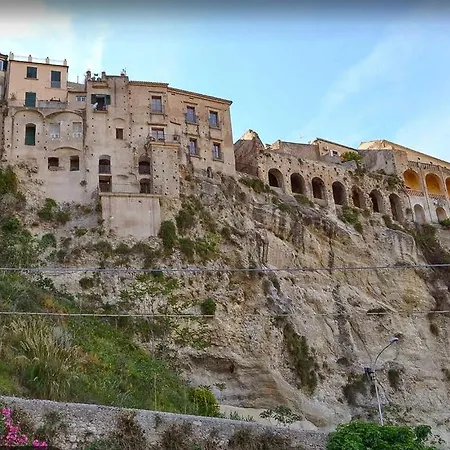 Lovely In With Wifi Appartement Tropea