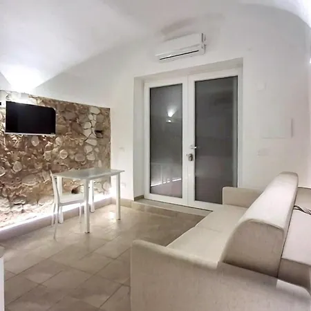 Lovely In With Wifi Appartement Tropea